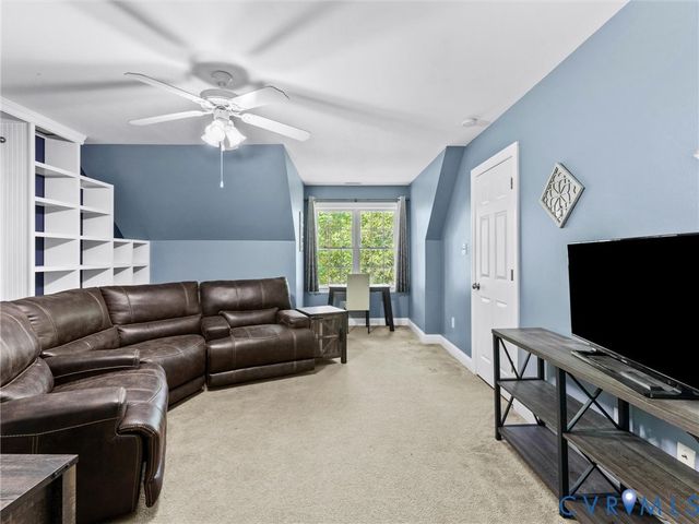 2967 Willow Trace Ln, Sandy Hook, VA 23153