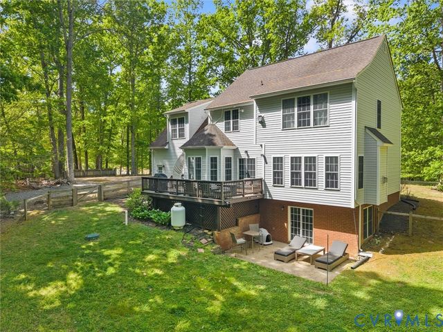 2967 Willow Trace Ln, Sandy Hook, VA 23153