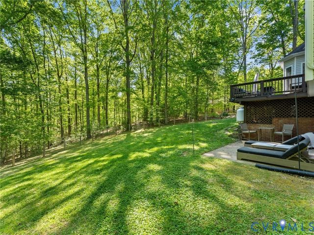 2967 Willow Trace Ln, Sandy Hook, VA 23153