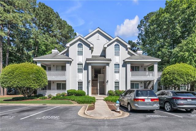 717 Inlet Quay Apt H, Chesapeake, VA 23320