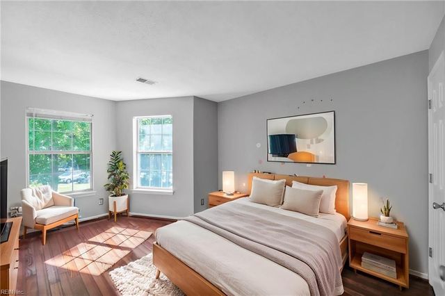 717 Inlet Quay Apt H, Chesapeake, VA 23320