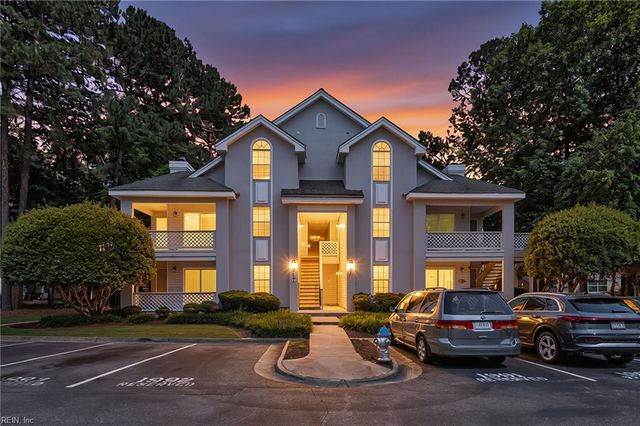 717 Inlet Quay Apt H, Chesapeake, VA 23320