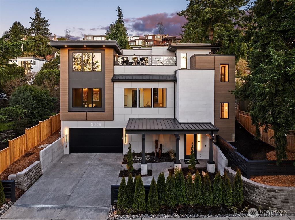 5808 Lakeview Drive, Kirkland, WA 98033