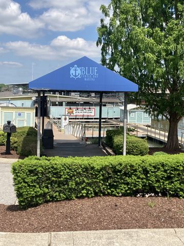 3034 Lakeshore, Old Hickory, TN 37138