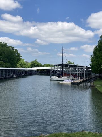 3034 Lakeshore, Old Hickory, TN 37138