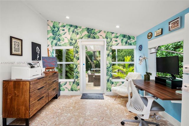9172 Carlyle Avenue, Surfside, FL 33154