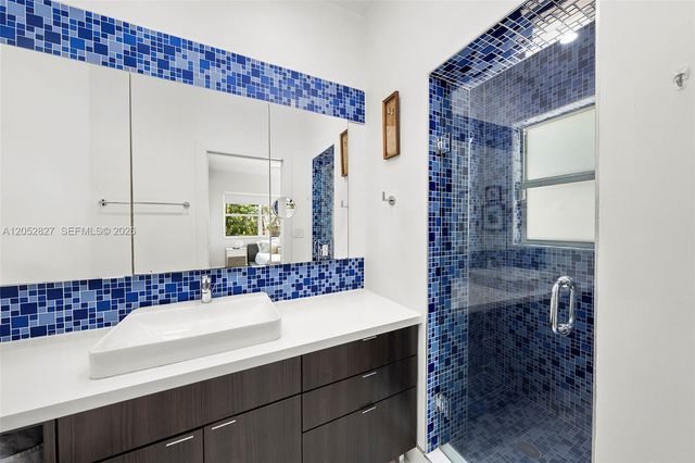 9172 Carlyle Avenue, Surfside, FL 33154
