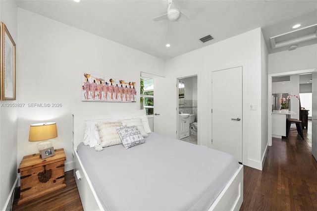 9172 Carlyle Avenue, Surfside, FL 33154