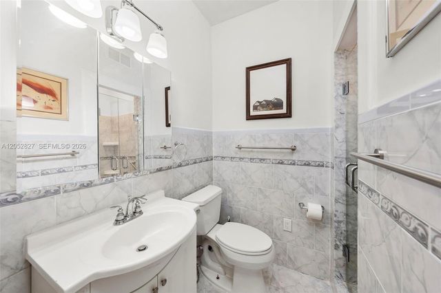 9172 Carlyle Avenue, Surfside, FL 33154