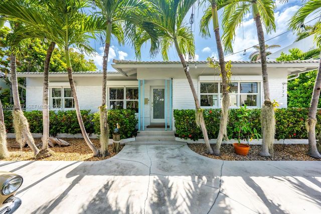 9172 Carlyle Avenue, Surfside, FL 33154