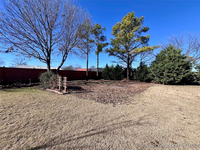 102 Holly, Bokchito, OK 74726