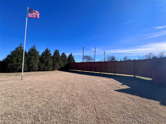 102 Holly, Bokchito, OK 74726