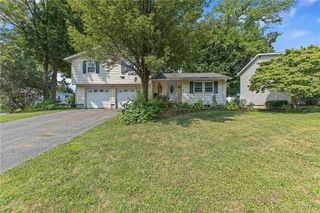 4201 Fireside Drive, Clay, NY 13090