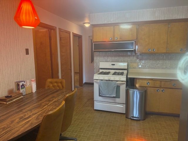 5353 S Moody Avenue, Chicago, IL 60638