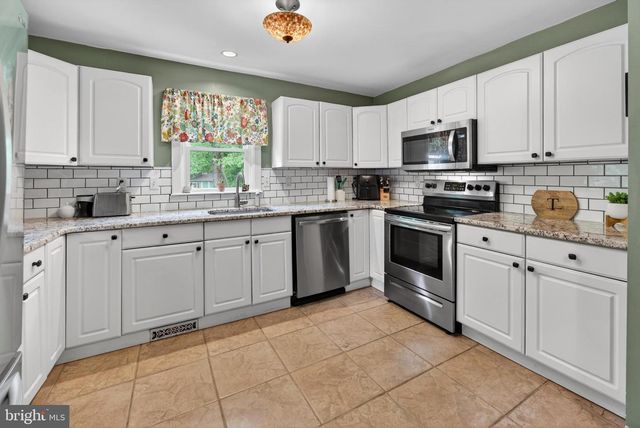 241 VAN HORN AVE, Clementon, NJ 08021