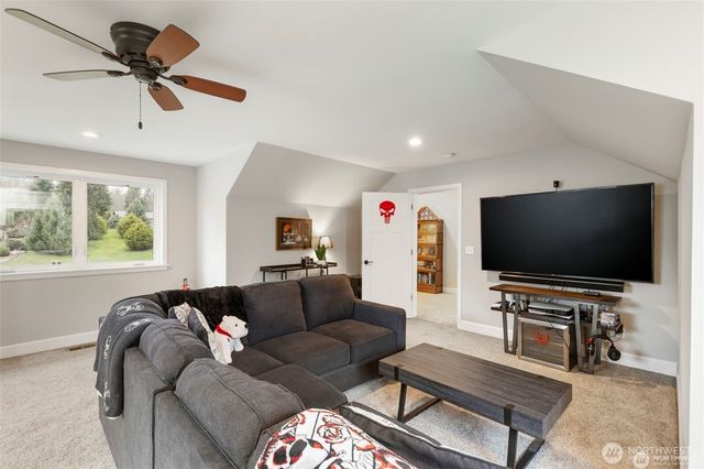 39170 NE No Name Place, Hansville, WA 98340