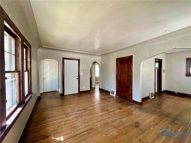2019 Kensington Road, Toledo, OH 43607
