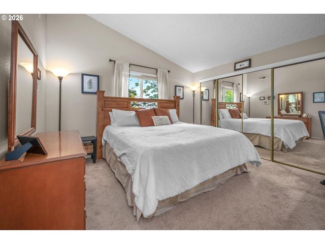 8653 Sw HAMLET St, Tigard, OR 97224