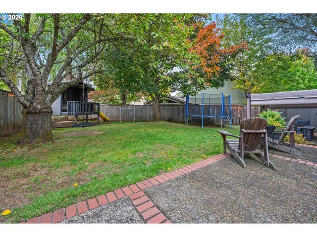 8653 Sw HAMLET St, Tigard, OR 97224