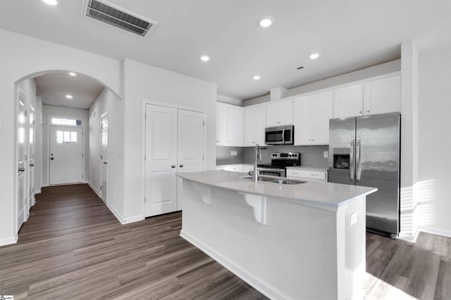309 E Compass Way, Easley, SC 29640