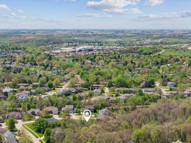 1819 Timber Hills Drive, Coralville, IA 52241