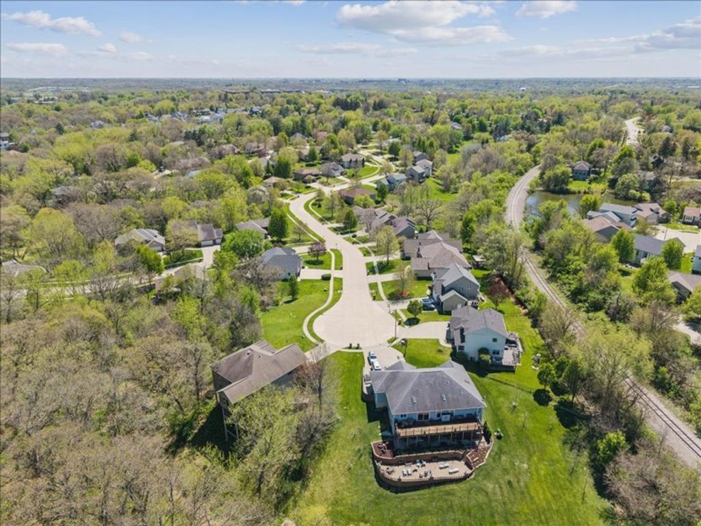 1819 Timber Hills Drive, Coralville, IA 52241 — photo 4
