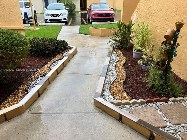 9311 SW 4th St 104B, Miami, FL 33174