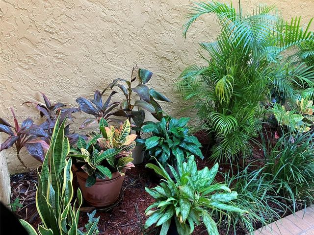 9311 SW 4th St 104B, Miami, FL 33174