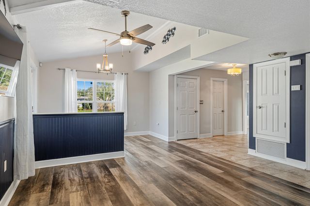 21 Neptune Drive, Mary Esther, FL 32569