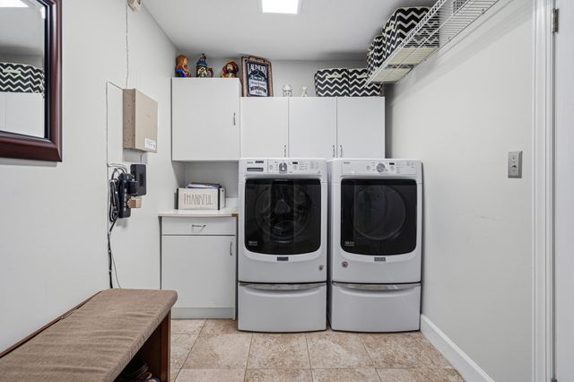 21 Neptune Drive, Mary Esther, FL 32569