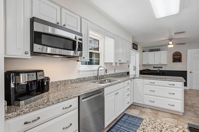 21 Neptune Drive, Mary Esther, FL 32569