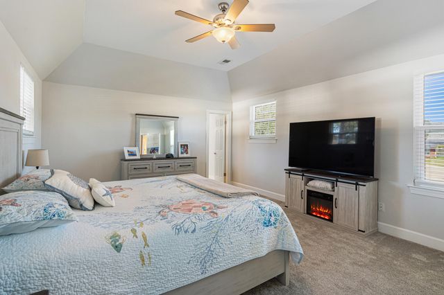 21 Neptune Drive, Mary Esther, FL 32569