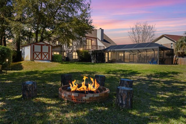 21 Neptune Drive, Mary Esther, FL 32569