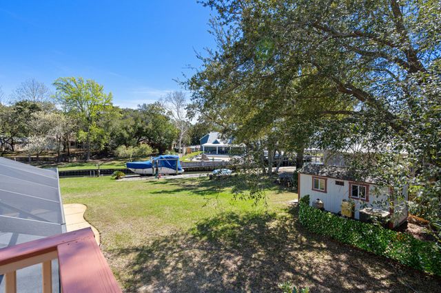 21 Neptune Drive, Mary Esther, FL 32569