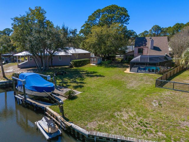 21 Neptune Drive, Mary Esther, FL 32569