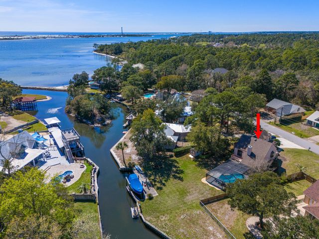 21 Neptune Drive, Mary Esther, FL 32569