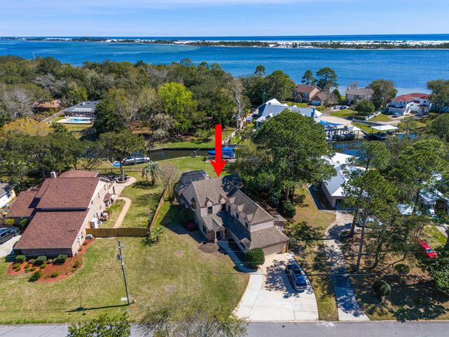 21 Neptune Drive, Mary Esther, FL 32569