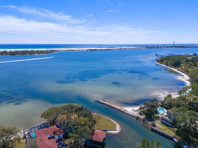 21 Neptune Drive, Mary Esther, FL 32569