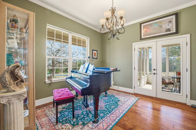 1218 Meander Road, Granbury, TX 76049