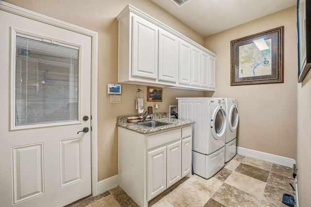 1218 Meander Road, Granbury, TX 76049