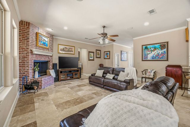 1218 Meander Road, Granbury, TX 76049