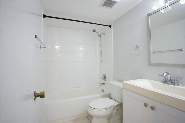 3400 Foxcroft Road 310, Miramar, FL 33025