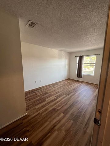 430 Banana Cay Dr Apt F, South Daytona, FL 32119