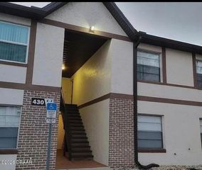430 Banana Cay Dr Apt F, South Daytona, FL 32119