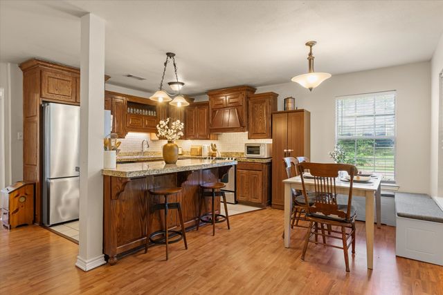 720 E High Street, Grand Saline, TX 75140