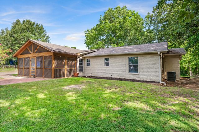 720 E High Street, Grand Saline, TX 75140