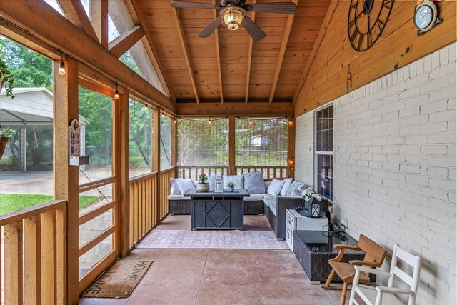 720 E High Street, Grand Saline, TX 75140