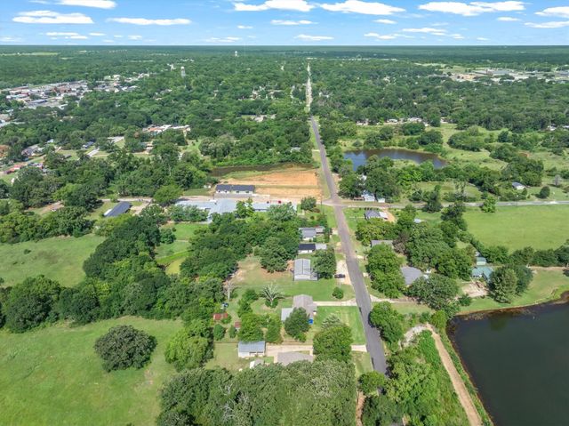 720 E High Street, Grand Saline, TX 75140