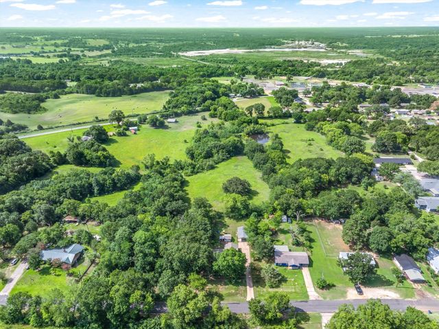 720 E High Street, Grand Saline, TX 75140