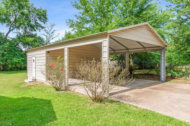 720 E High Street, Grand Saline, TX 75140